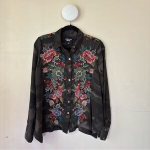 Johnny Was Workshop Embroidered Floral Camo Silk Tyrell Handkerchief Shirt